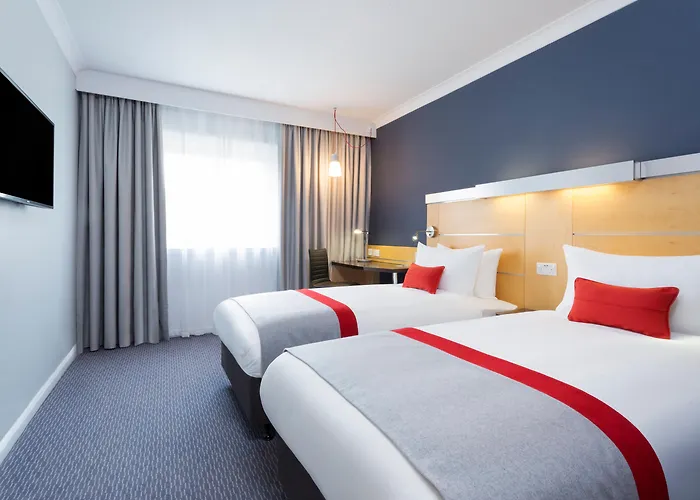 Holiday Inn Express Southampton - M27, J7 By Ihg