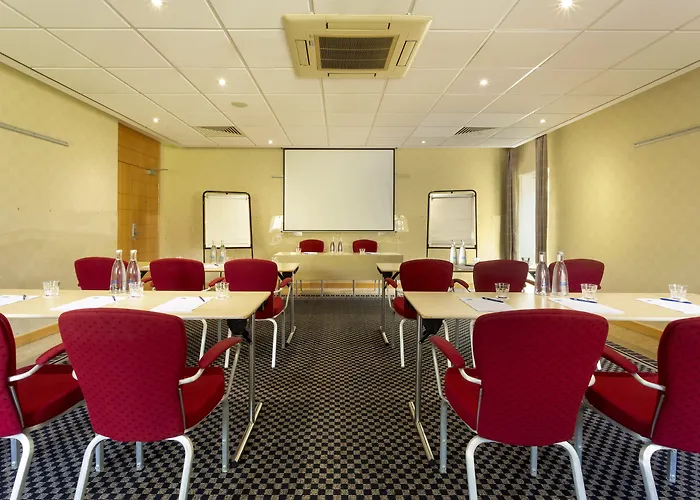 Holiday Inn Express Southampton - M27, J7 By Ihg