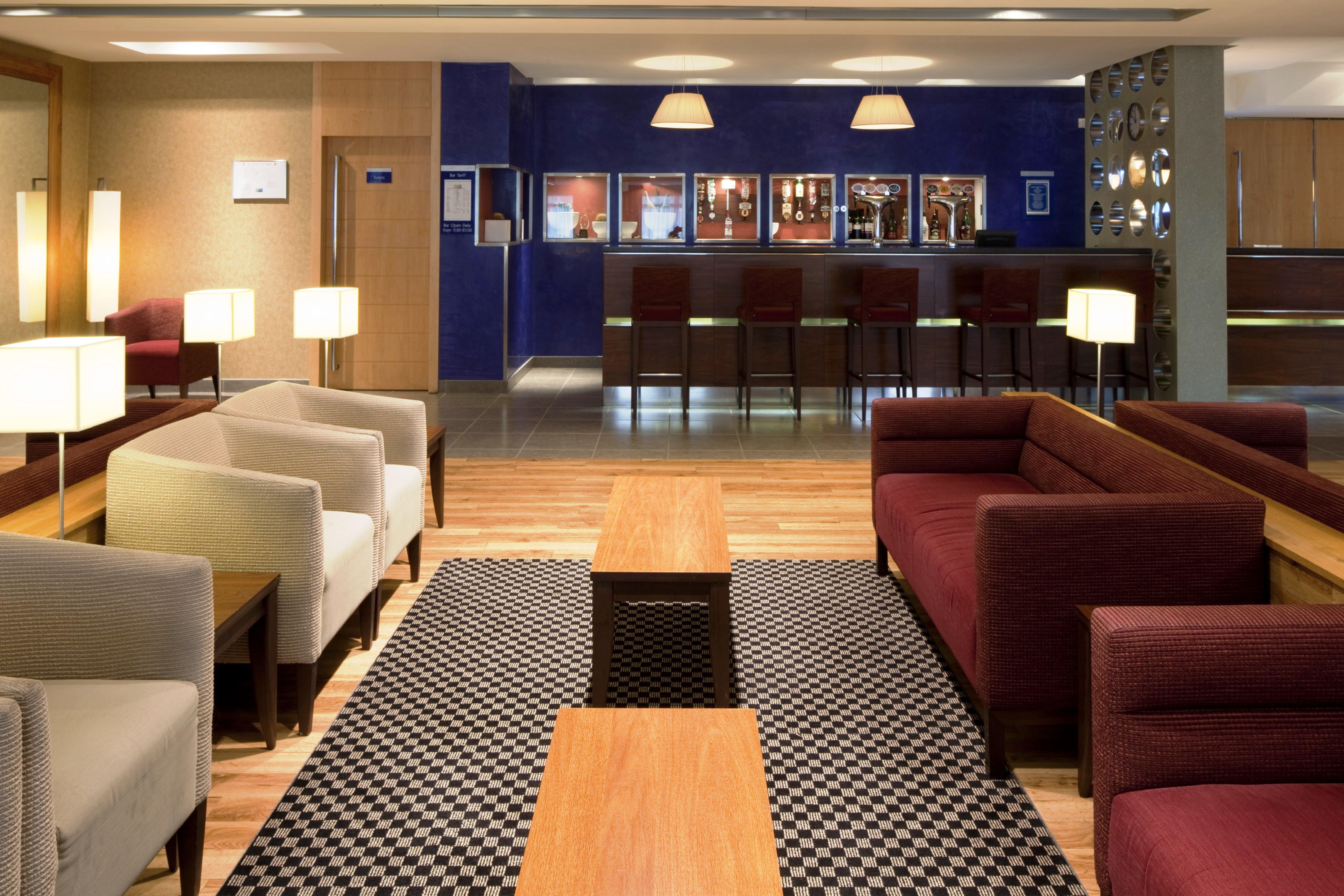 Express Southampton - M27, J7 By Ihg 3*